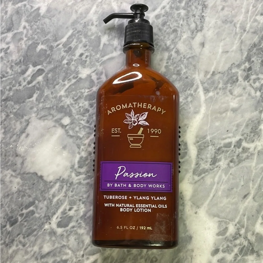 Bath and Body Works Aromatherapy Lotion Passion